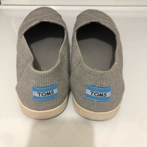 Toms size 8.5 grey